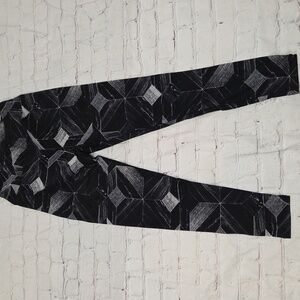 LulaRoe Leggings one size OS fits 2-10